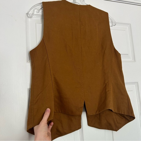 MM Lafleur Roo Vest Brown Button-Up - Picture 4 of 9